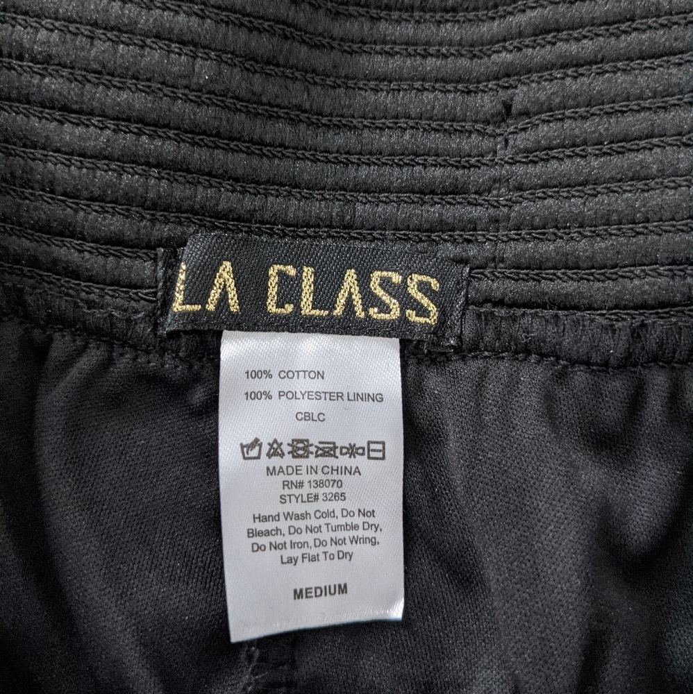 LA Class Lace Shorts - Picture 3 of 4